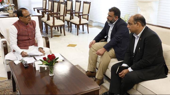 मुख्यमंत्री श्री चौहान से मे. अरविंद लिमिटेड के प्रतिनिधियों ने की भेंट